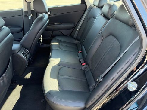 Used 2017 Kia Optima EX w/ Premium Package image 13