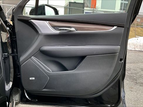 Used 2024 Cadillac XT6 Sport w/ Platinum Package image 22