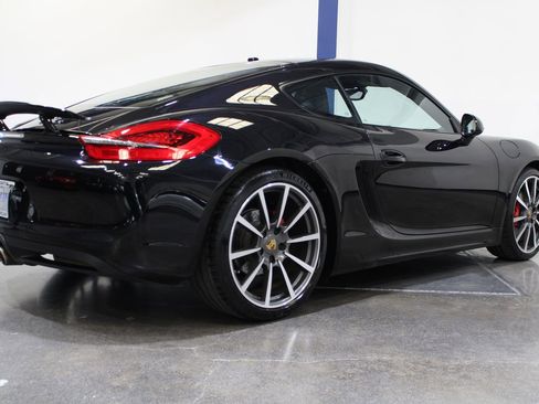 Used 2015 Porsche Cayman S image 17