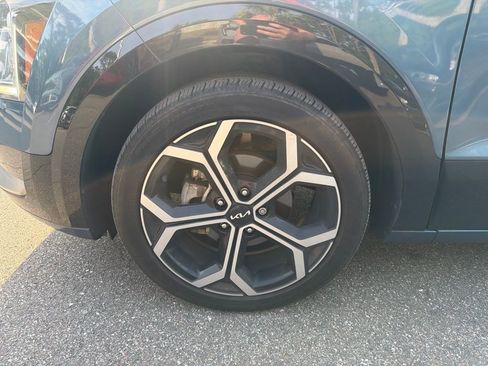 Certified 2023 Kia Niro EX Touring FWD image 25