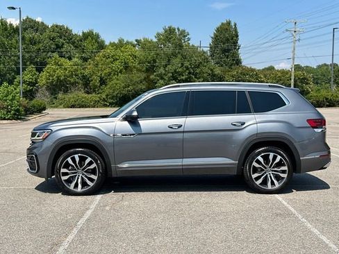Used 2023 Volkswagen Atlas SEL Premium AWD/4WD image 2