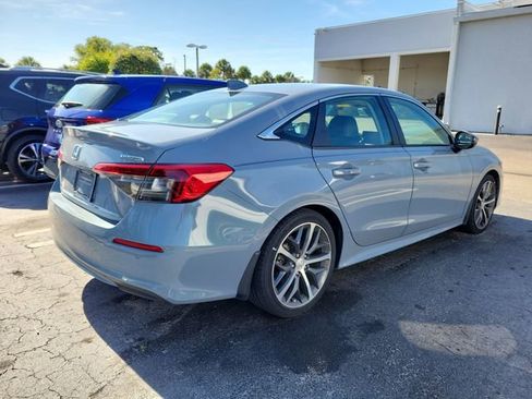Used 2023 Honda Civic Touring image 6