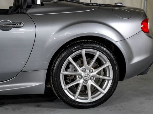 Used 2012 MAZDA MX-5 Miata Grand Touring w/ Premium Pkg image 13
