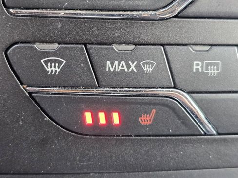 Used 2019 Ford Edge SEL w/ Equipment Group 201A AWD/4WD image 12