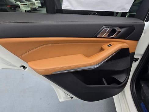 New 2026 BMW X5 xDrive40i w/ M Sport Package image 12