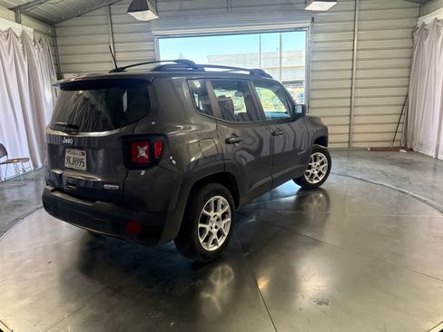 Used 2021 Jeep Renegade Latitude w/ Convenience Group AWD/4WD image 5