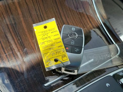 Used 2022 Mercedes-Benz GLC 300 image 15