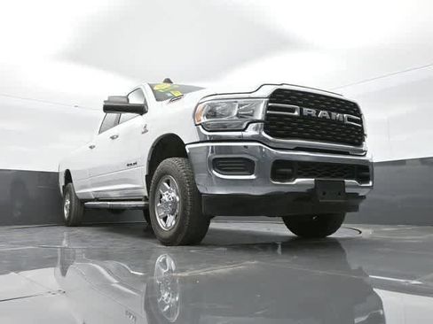 Used 2022 RAM 3500 Big Horn image 66