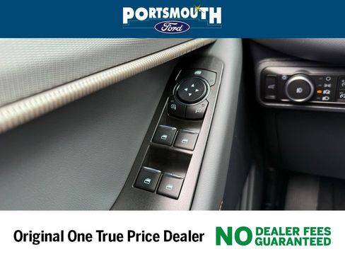 New 2026 Ford Explorer Active w/ Active Comfort Package image 29