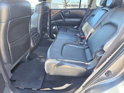 Used 2024 Nissan Armada SL image 26