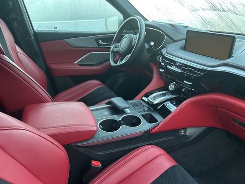 Used 2023 Acura MDX A-Spec image 10