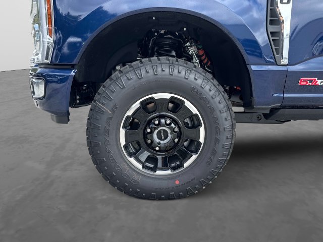 New 2027 Ford F350 Platinum w/ Platinum Plus Package AWD/4WD image 11