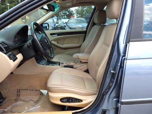Used 2002 BMW 325i Sedan RWD image 15