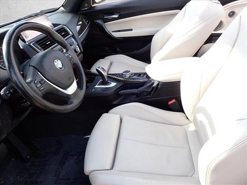 Used 2017 BMW 230i Convertible RWD image 9