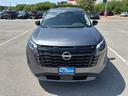 Used 2026 Nissan Pathfinder SL w/ SL Premium Package FWD image 8