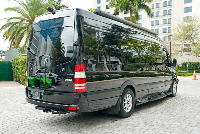 Used 2018 Mercedes-Benz Sprinter 3500 image 23