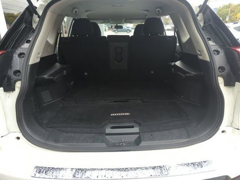 Used 2017 Nissan Rogue S image 26