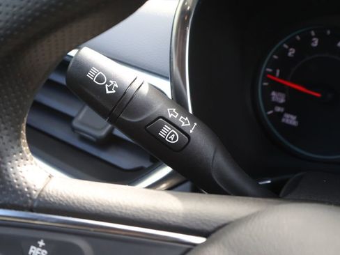 Used 2024 Chevrolet Equinox LS w/ LS Convenience Package image 24