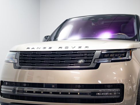 Used 2023 Land Rover Range Rover Long Wheelbase Autobiography AWD/4WD image 85