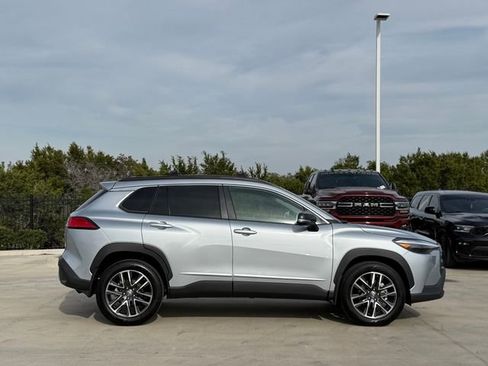 Used 2026 Toyota Corolla Cross XLE w/ Convenience Package image 6