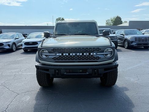 New 2025 Ford Bronco Badlands image 9