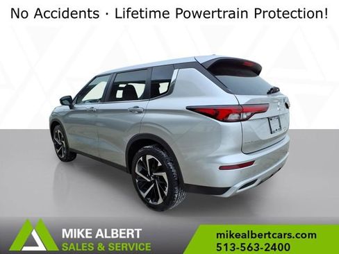 Used 2024 Mitsubishi Outlander SE image 5