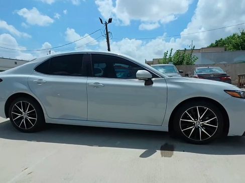 Used 2023 Toyota Camry SE w/ Protection Package (Q2) (TMS) FWD image 2