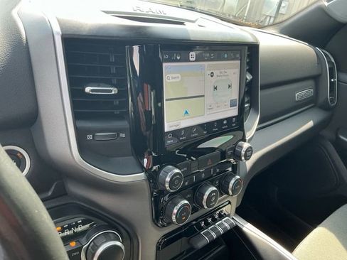 Used 2022 RAM 1500 Big Horn AWD/4WD image 22