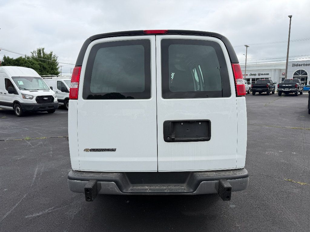 Used 2024 Chevrolet Express 2500 w/ Driver Convenience Package RWD image 7