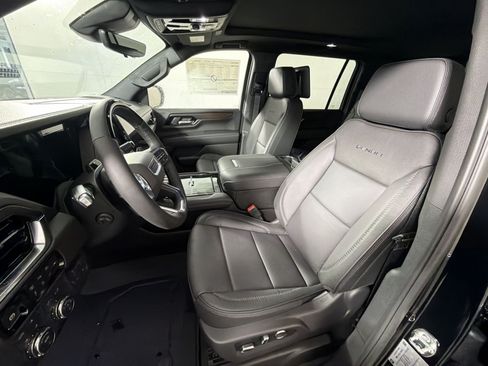 New 2026 GMC Yukon XL Denali w/ Denali Reserve Package AWD/4WD image 13