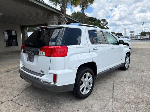Used 2016 GMC Terrain SLT w/ Driver Alert Package I FWD image 4