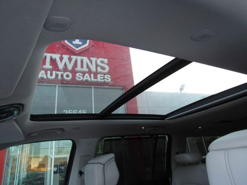 Used 2022 Jeep Grand Wagoneer Series I image 27