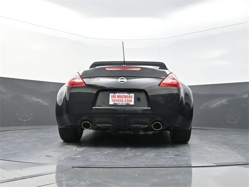 Used 2010 Nissan 370Z Touring image 28