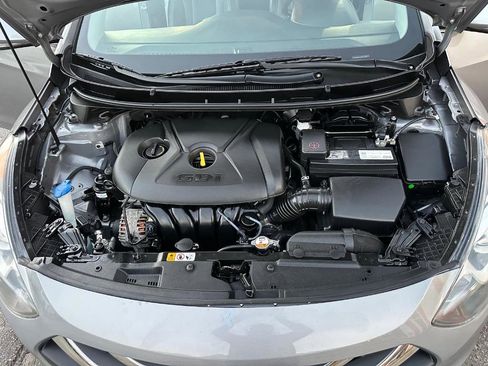 Used 2015 Hyundai Elantra GT w/ Option Group 03 image 42