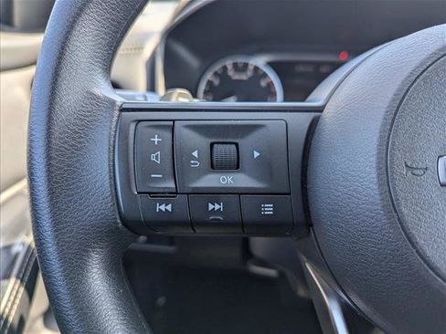 Used 2024 Nissan Rogue SV FWD image 13