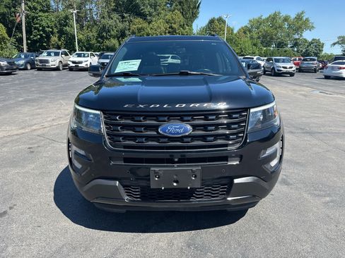 Used 2017 Ford Explorer Sport w/ Equipment Group 401A AWD/4WD image 8