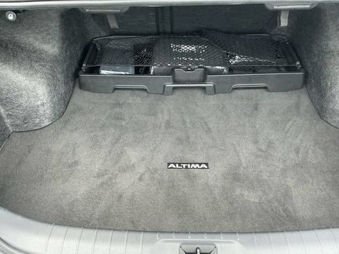 Used 2023 Nissan Altima 2.5 SR FWD image 18