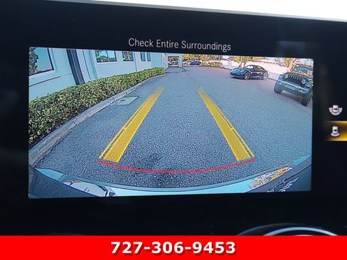 Used 2021 Mercedes-Benz GLB 250 image 4