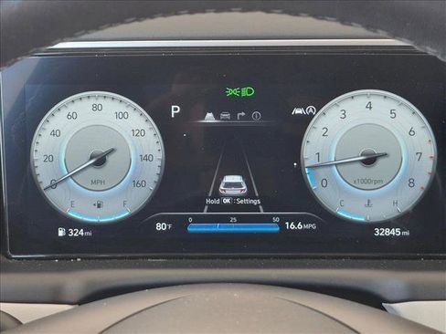 Used 2024 Hyundai Tucson Limited FWD image 11