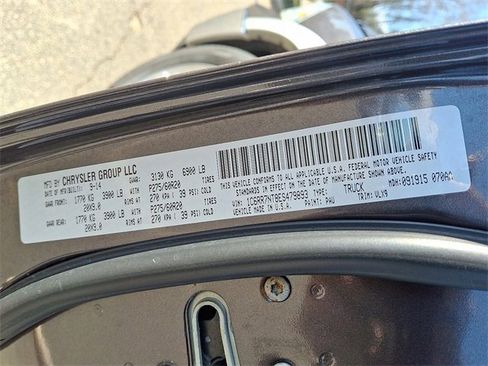 Used 2014 RAM 1500 Laramie image 26