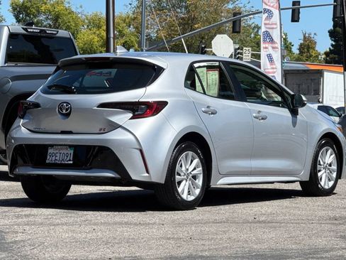 Certified 2023 Toyota Corolla SE w/ SE Premium Package FWD image 3