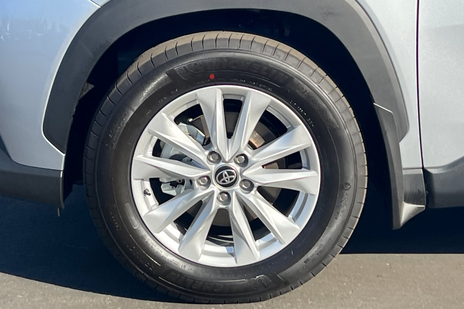 Certified 2026 Toyota Corolla Cross LE FWD image 25