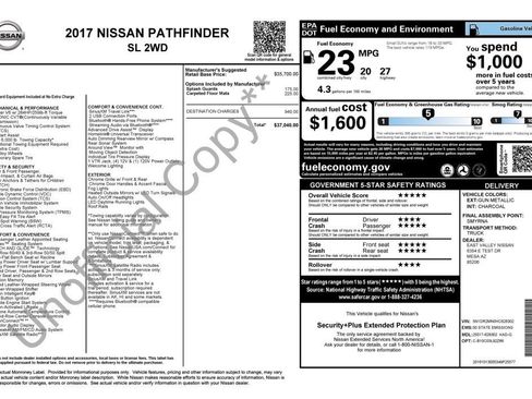 Used 2017 Nissan Pathfinder SL image 3