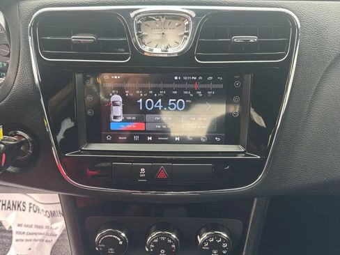Used 2013 Chrysler 200 Touring w/ S Exterior Appearance Pkg FWD image 13
