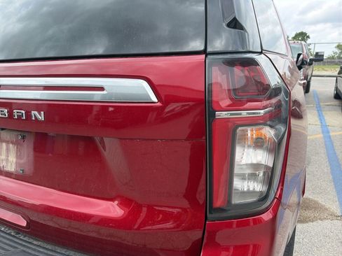 Used 2024 Chevrolet Suburban High Country w/ Premium Package AWD/4WD image 7
