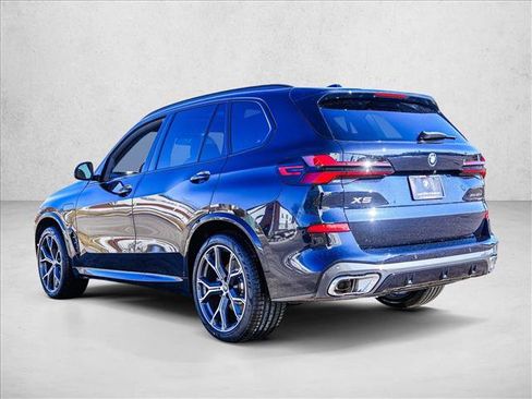 Used 2026 BMW X5 xDrive50e w/ M Sport Package AWD/4WD image 7
