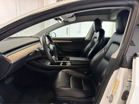 Used 2021 Tesla Model 3 Standard Range Plus RWD image 9