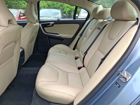 Used 2017 Volvo S60 T5 Inscription w/ Climate Package AWD/4WD image 8