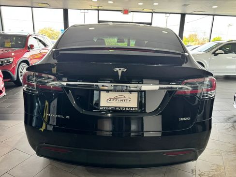 Used 2017 Tesla Model X 100D image 4