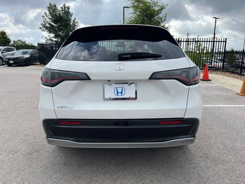 Certified 2026 Honda HR-V EX-L image 5